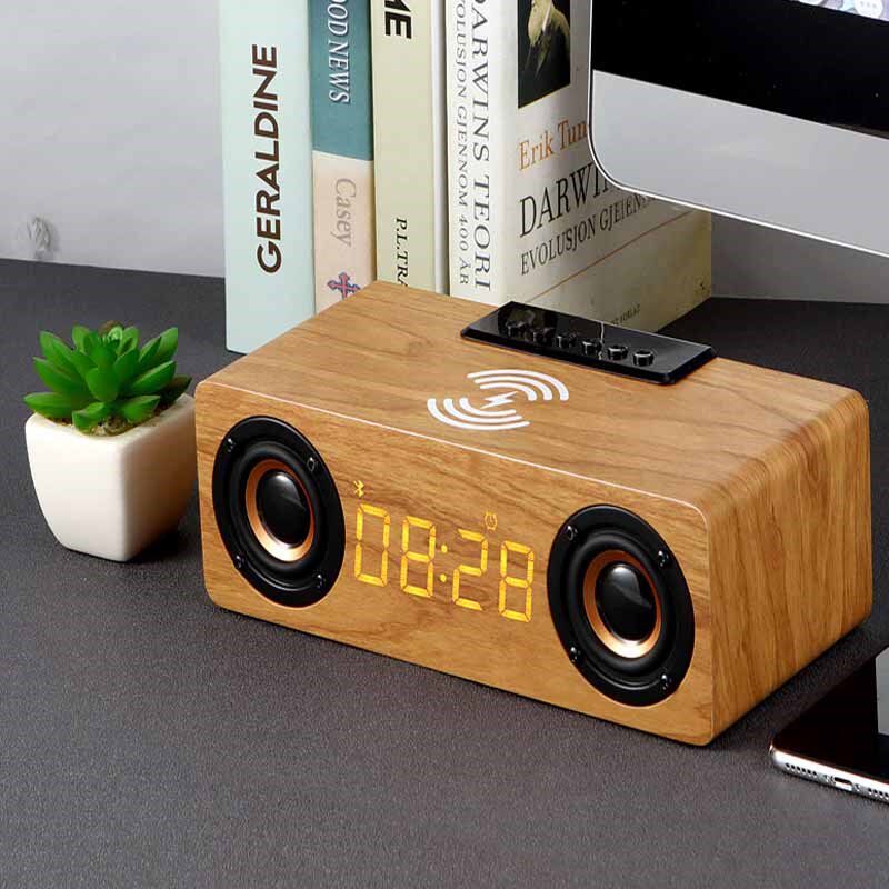 复古多功能木质闹钟蓝牙音箱高音质手机无线快充插卡电脑重低音炮