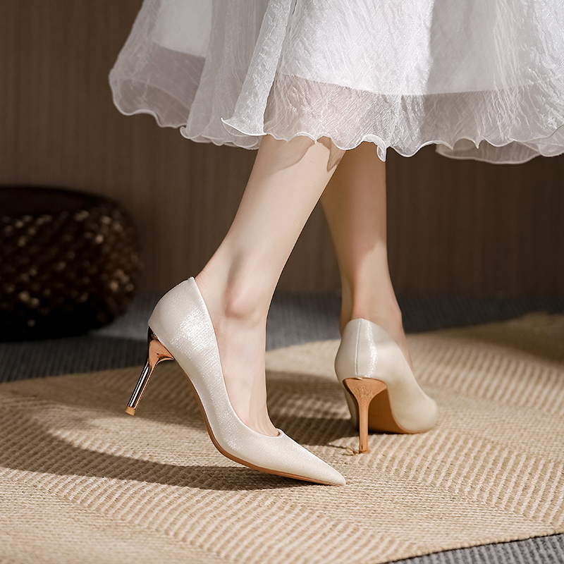 绸缎面高跟鞋女细跟新娘鞋白色伴娘鞋2023新款婚纱照礼服旗袍婚鞋