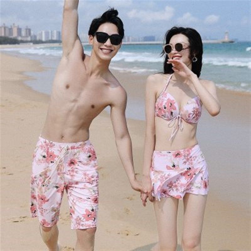 沙滩裤情侣套装男士泳裤2022新款度假五分裤保守宽松泡温泉游泳裤