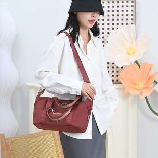 大容量旅行包包女短途外出便携行李包女士手提健身收纳单肩斜挎包