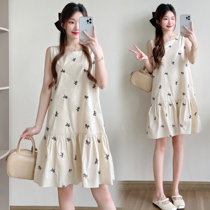 孕妇装夏装无袖方领绣花背心裙夏季连衣裙韩版怀孕裙子夏天孕妇裙