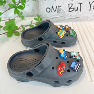 儿童洞洞鞋男童2023新款防滑小汽车黑色户外男款拖鞋外穿时尚帅气
