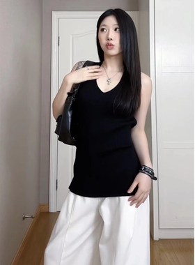黑色v领吊带背心女202t4新款夏季外穿设计感小众辣妹无袖百搭上衣