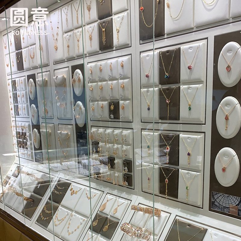 新款饰品展示架上墙面壁柜首饰橱窗挂式珠宝展示道具设计定制