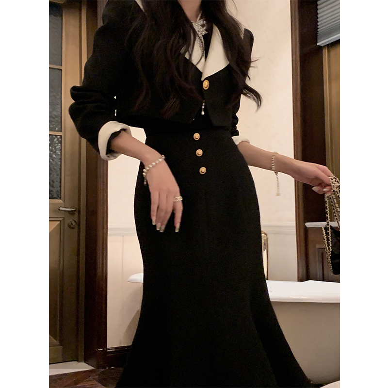 黑白拼色休闲女装2022新款套装秋季两件套西装外套修身鱼尾长裙子