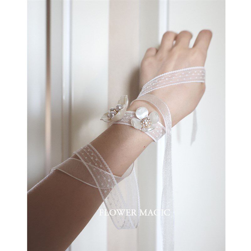 现货速发极简唯美仙气蕾丝白色玉兰新娘伴娘姐妹团结婚礼丝带手腕