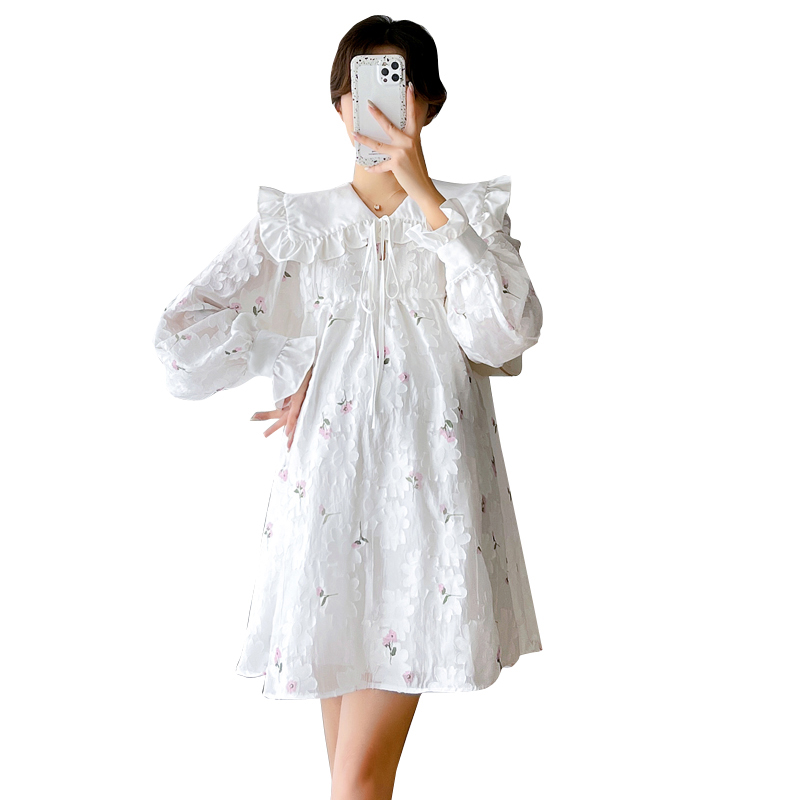 孕妇2023年新款春装怀孕期宽松显瘦娃娃裙碎花洋气春季孕妇连衣裙