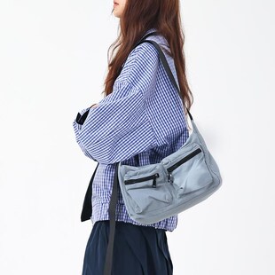 斜挎包女韩版休闲轻便通勤尼龙工装包蓝色百搭运动大容量单肩包