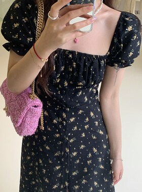 法式可哺乳连衣裙夏季别致开叉收腰巨显瘦解扣一字领气质喂奶衣服