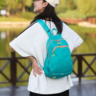 户外超轻背包折叠旅游双肩包女2024新款时尚轻便登山包轻薄皮肤包