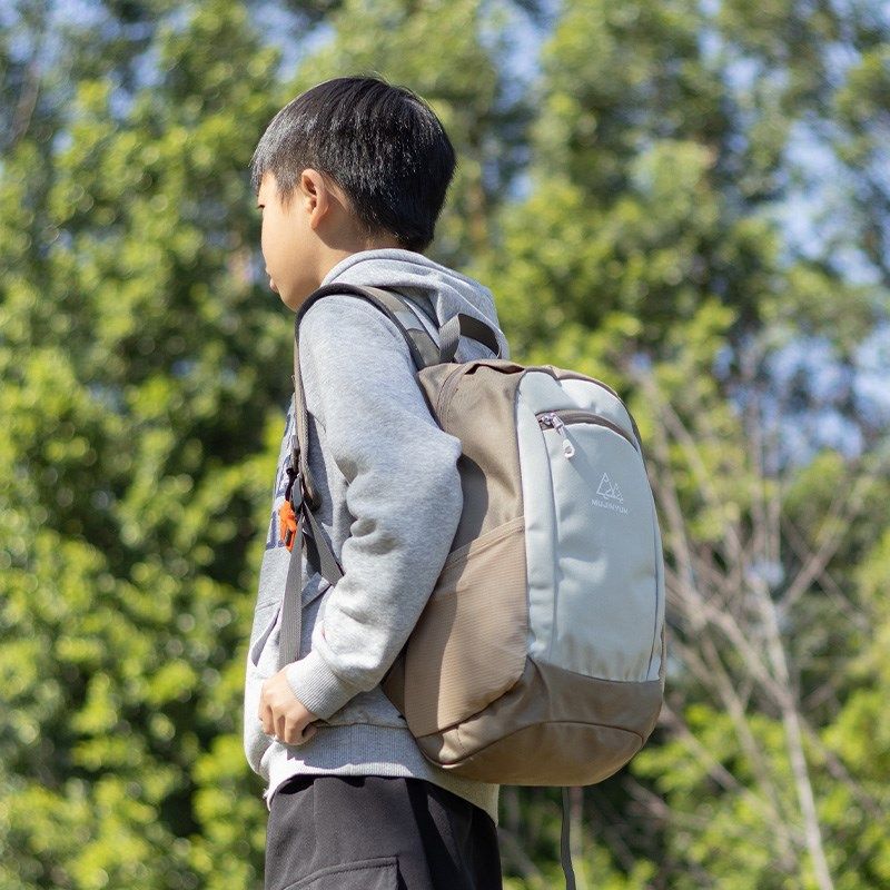 户外儿童春游背包男孩外出旅游轻便补习补课书包小学生双肩包出游