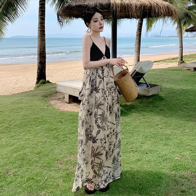 现货速发三亚泰国海边度假沙滩裙V领拼接性感露背吊带连衣裙旅行