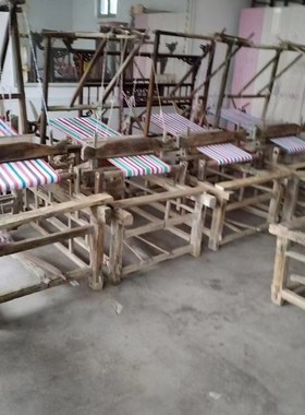 老织布机民俗怀旧老物件木质织布机民宿景区收藏影视道具装饰摆件