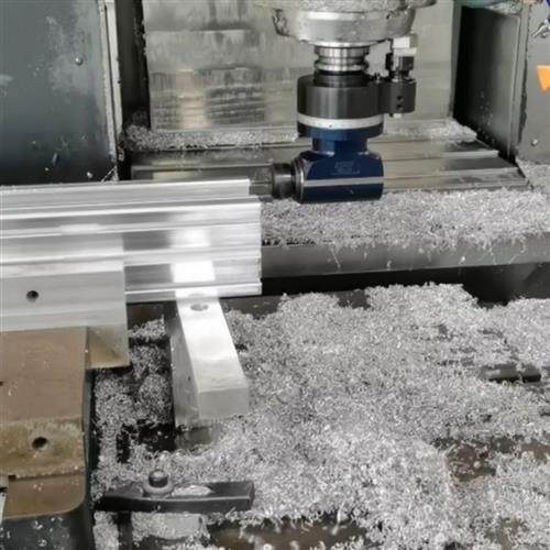 厂家斯瑞斯加工中心侧铣头bt40bt50龙门cnc角度头钻孔攻牙铣削动