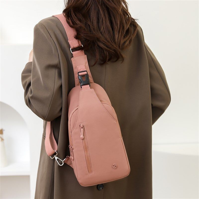 新款胸包休闲运动旅行通勤挎包男女大容量单肩斜挎小背包简约百搭,箱包皮具/热销女包/男包,胸包,淘宝优惠券,粉丝福利购,淘宝优惠卷