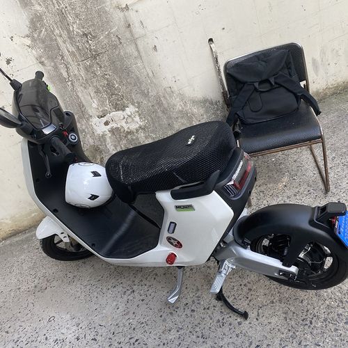 适用国标小牛MQiS2青春版后脚蹬电动车MQis加装自动回弹踩脚硌脚