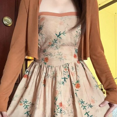 茶系穿搭一整套浪漫复古高端精致棕色碎花吊带两件式洋装装女夏