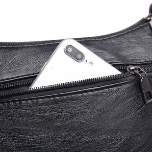 新品女包包20中年24新款老年人单肩斜挎包女士背包大容量妈妈婆婆