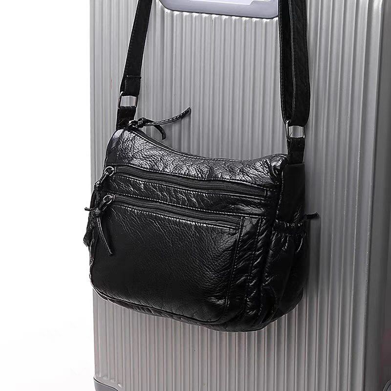 包包女2024新款水洗软皮宽肩带斜挎包中老年单肩包妈妈大容量女包