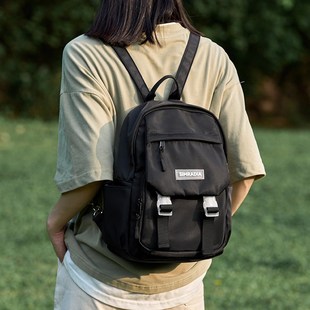 双肩包女生大学生书包轻便通勤背包出行便携旅行包时尚百搭小包包