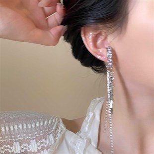 「月神降临」爆闪长款流苏无耳洞耳骨夹耳夹式高级感冷淡风耳饰女