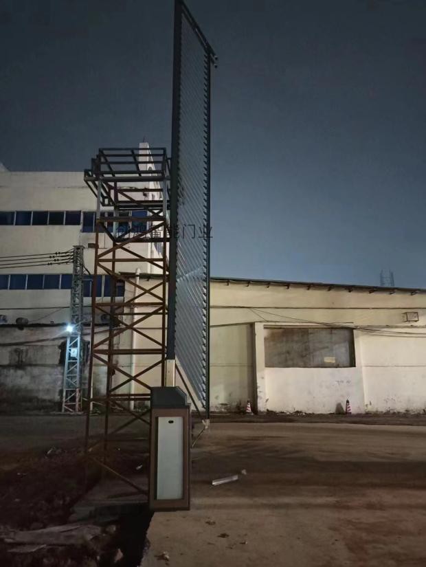 双面广告道闸机车牌识别栅栏升降杆空降门小区停车场百叶栏杆