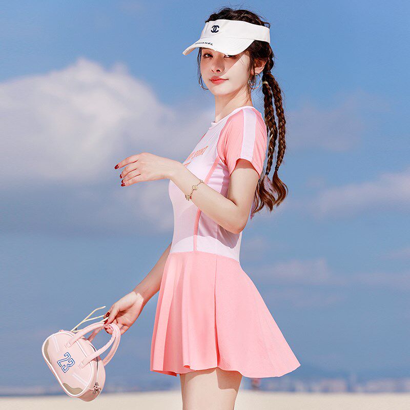 2024新品韩版女生泳衣保守连体独立平角裤裙式小清新学生泳装温泉