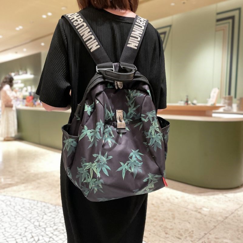 洋气大容量旅行双肩包女2024新款时尚女士背包牛津布轻便外出旅游