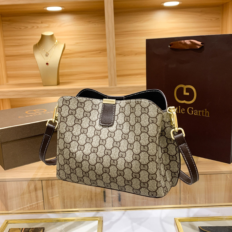 包包女大容量女士宽带包新款2022时尚简约水桶包洋气单肩斜挎包潮