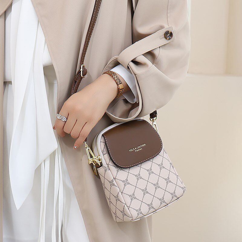 手机小挎包2024女式夏季新款轻便迷你小包高级感斜挎大容量单肩包