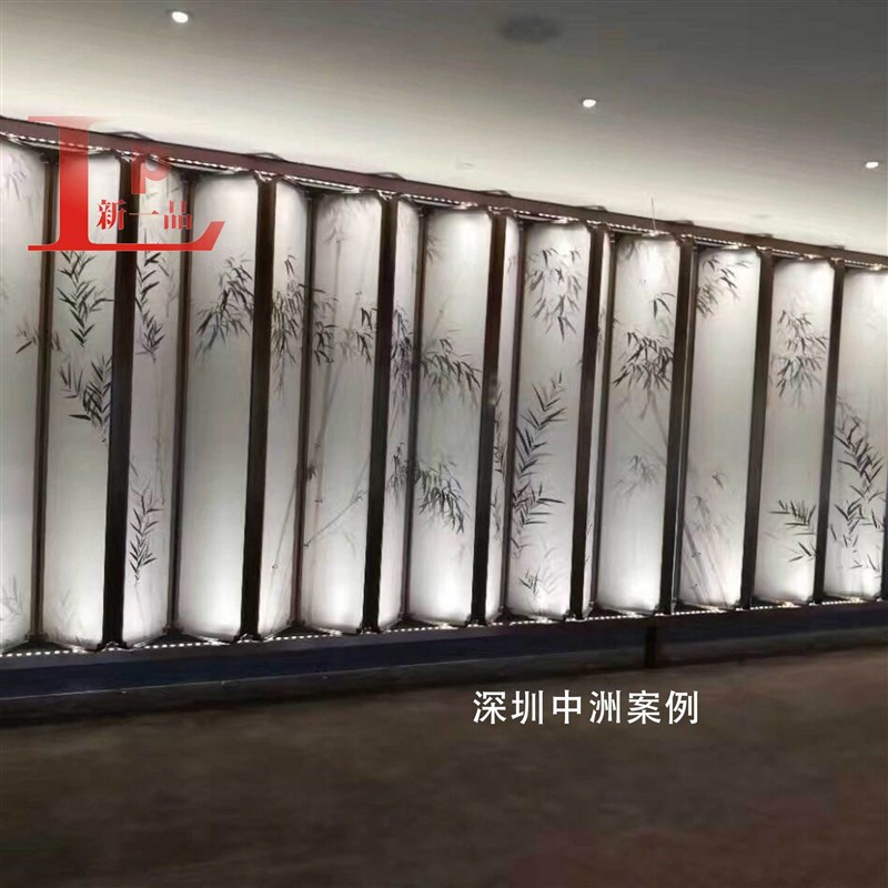 不锈钢绢画酒店大堂隔断丝绸画不锈钢屏风金属屏风X丝绸纱画屏风
