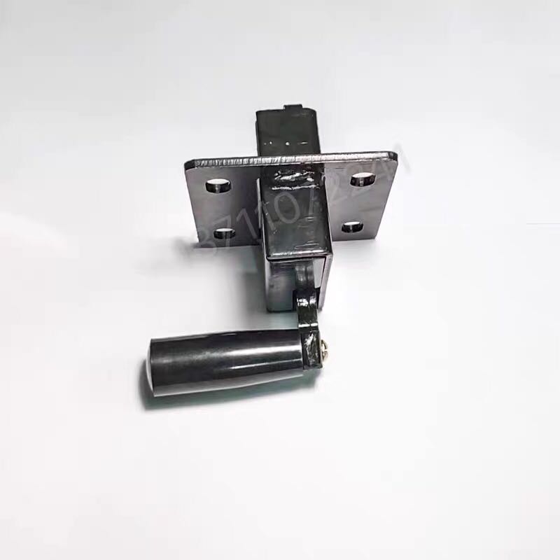 装载机斗山大宇DL503黄金版 505 3G03右门锁 定位锁 反扣锁配件