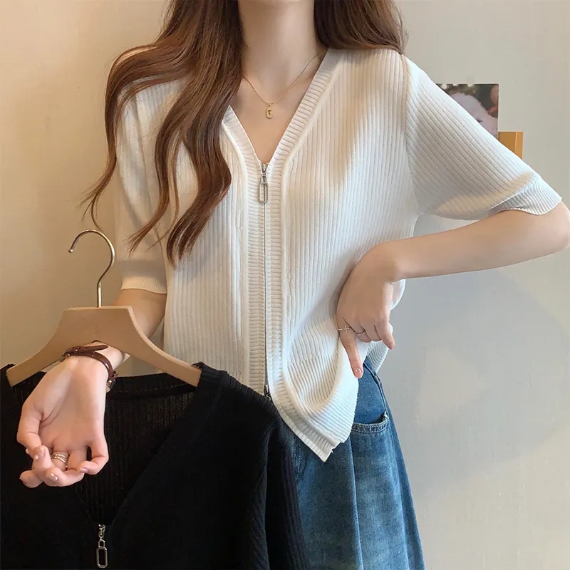 哺乳衣外出辣妈款夏领p薄款哺乳上衣产后遮肉显瘦拉链喂奶T恤夏装