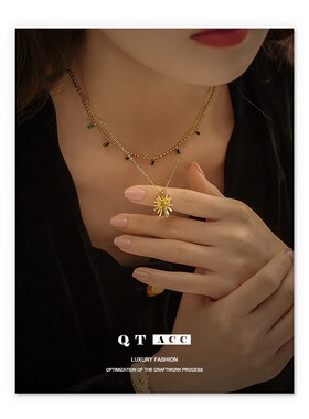 黄铜镀18K真金 欧美个性时尚风祖母绿锆石M搭配花朵吊坠项链项饰