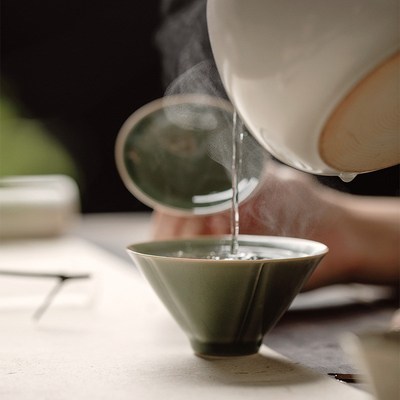 越窑青瓷雕刻五行斗笠小盖碗功夫茶具不烫手泡茶碗敬茶碗功夫茶具