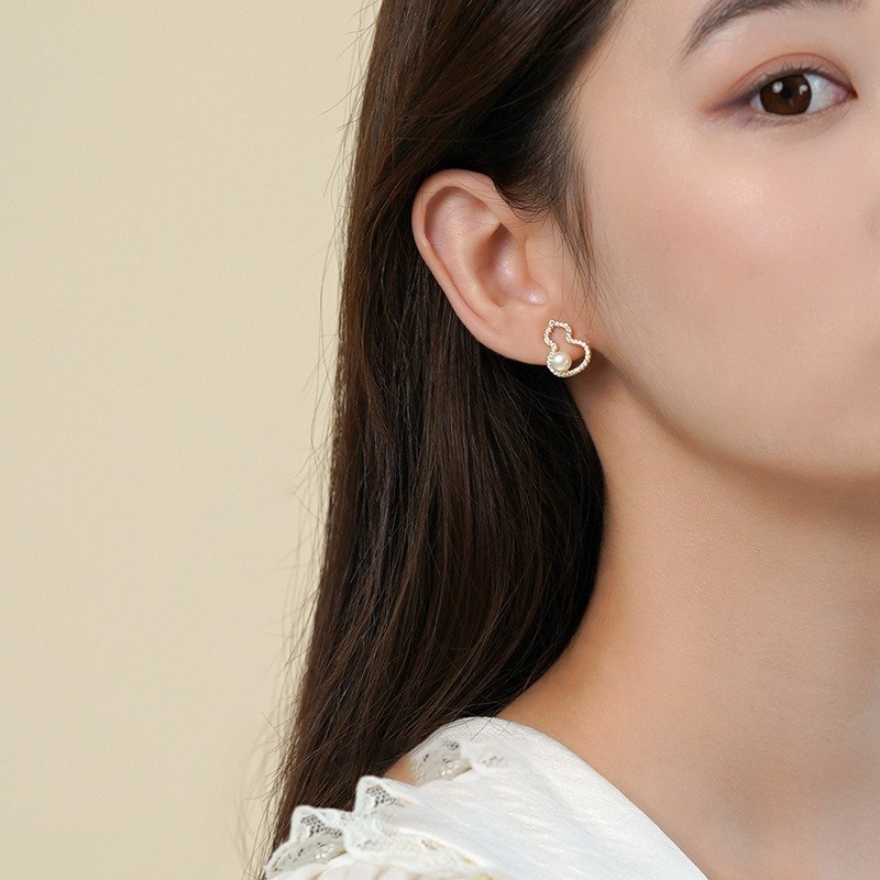 经典葫芦天然真珍珠蚊香盘硅胶耳夹简约气质无耳洞V高级感耳钉饰