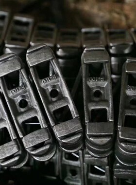 悬挂输送工业传动链条XT80100160模锻悬链滑架配U件喷塑喷漆流水