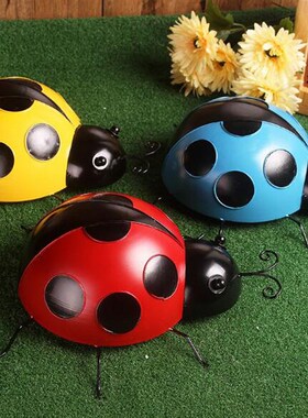 10cm Metal Ladybug Fence Hanger Wall Hanging Outdoor Garden