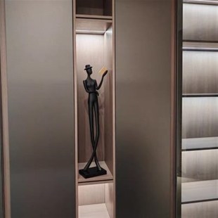 现代抽象落地雕塑看书人物装 饰品 饰大摆件样板间客厅玄关艺术软装