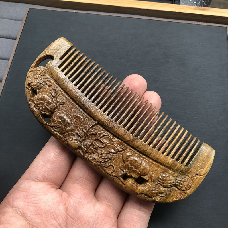 天然吐丝绿檀梳子 木梳雕花 三生三世 防静电 127*54*11mm ds