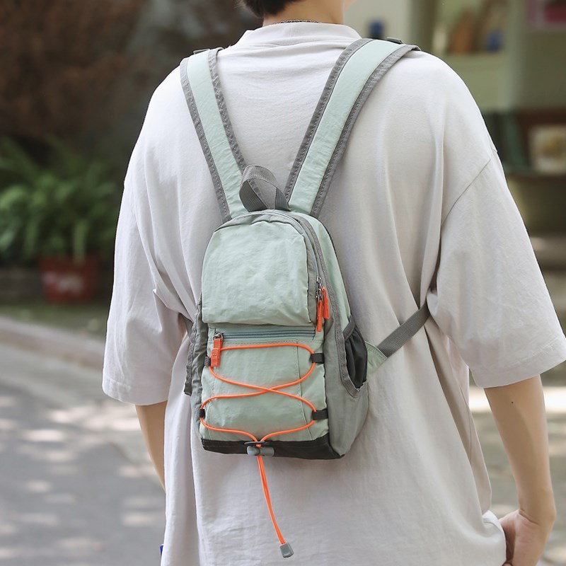 爬山包迷你双肩包男时尚户外运动骑行小背包女野餐轻便登山包2024