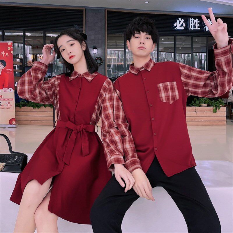 订婚宴拍结婚领证登记照情侣套装2023新款夏装高级感一裙一衣红色