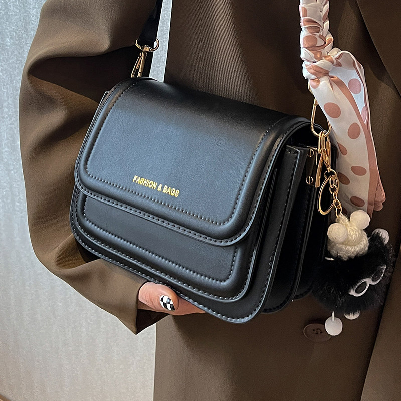 高级感小包包女2022新款潮时尚复古单肩包纯色质感爆款斜挎小方包,箱包皮具/热销女包/男包,小方包,淘宝优惠券,粉丝福利购,淘宝优惠卷