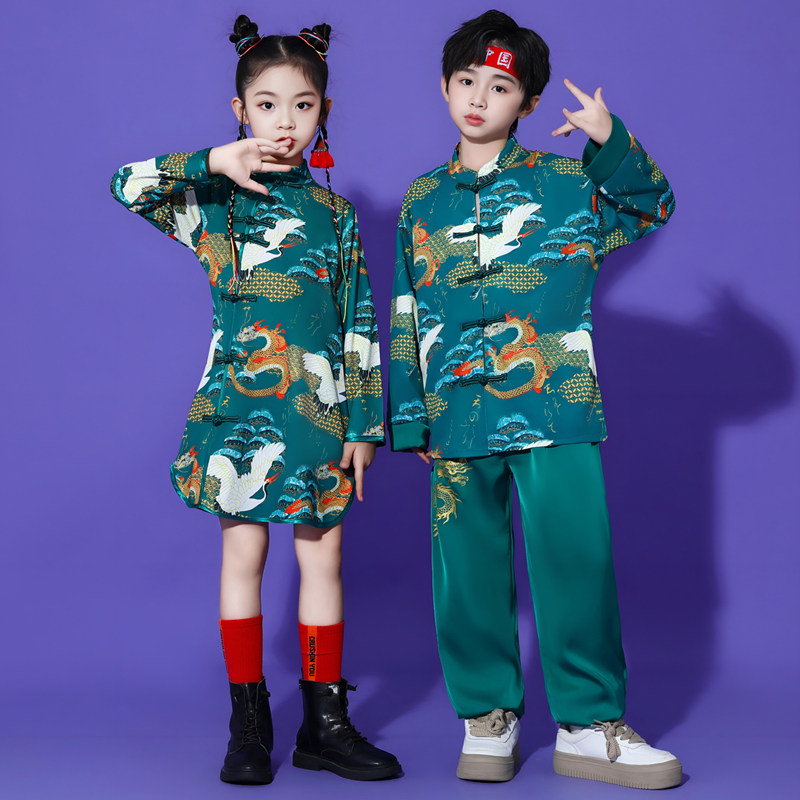 热销男童汉服2024新款秋款中国风唐装女童旗袍敬酒服儿童啦啦队演