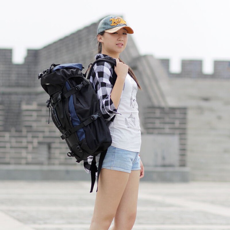 大容量双肩包户外登山包休闲背包情侣男士旅游旅行包行李女野外潮