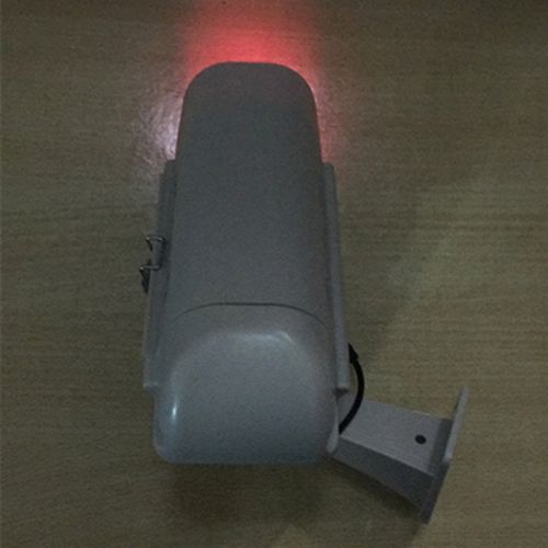 新款插电款仿真监控仿真r摄像头220V假监控摄像头光感晚上亮一圈