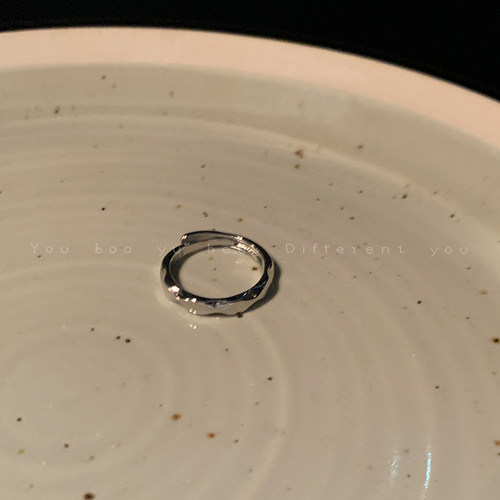 小众高货冷淡风蝴蝶结锆石情侣戒指女轻奢高级感可调节食指戒小众