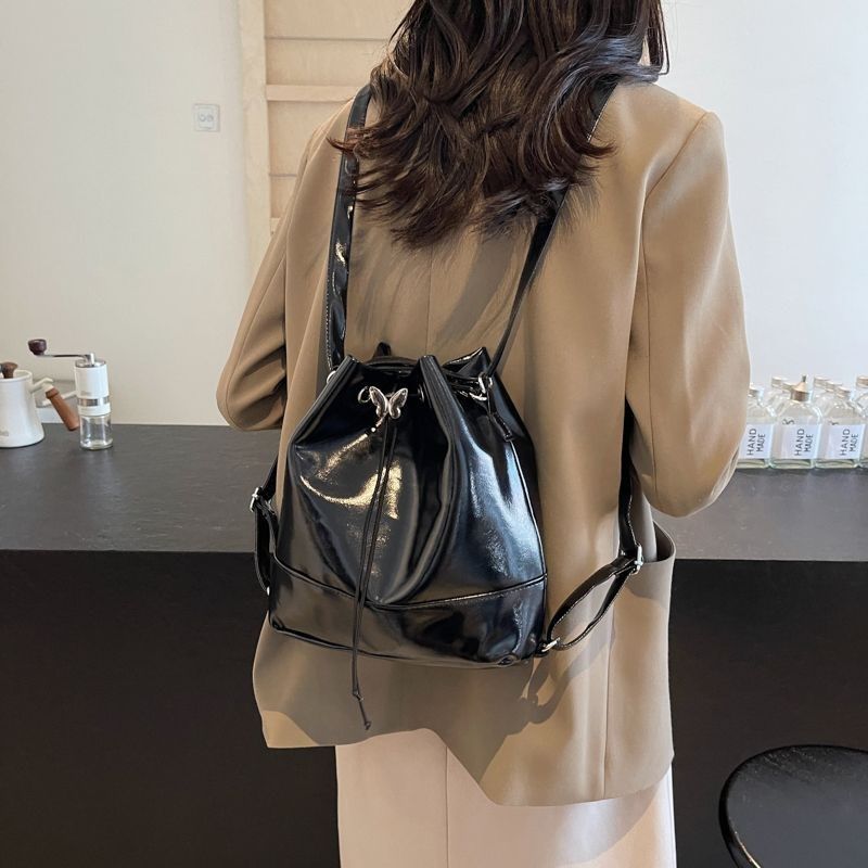 高级感束口水桶包女2024新款潮流时尚双肩包小众简约百搭休闲女包,箱包皮具/热销女包/男包,小方包,淘宝优惠券,粉丝福利购,淘宝优惠卷