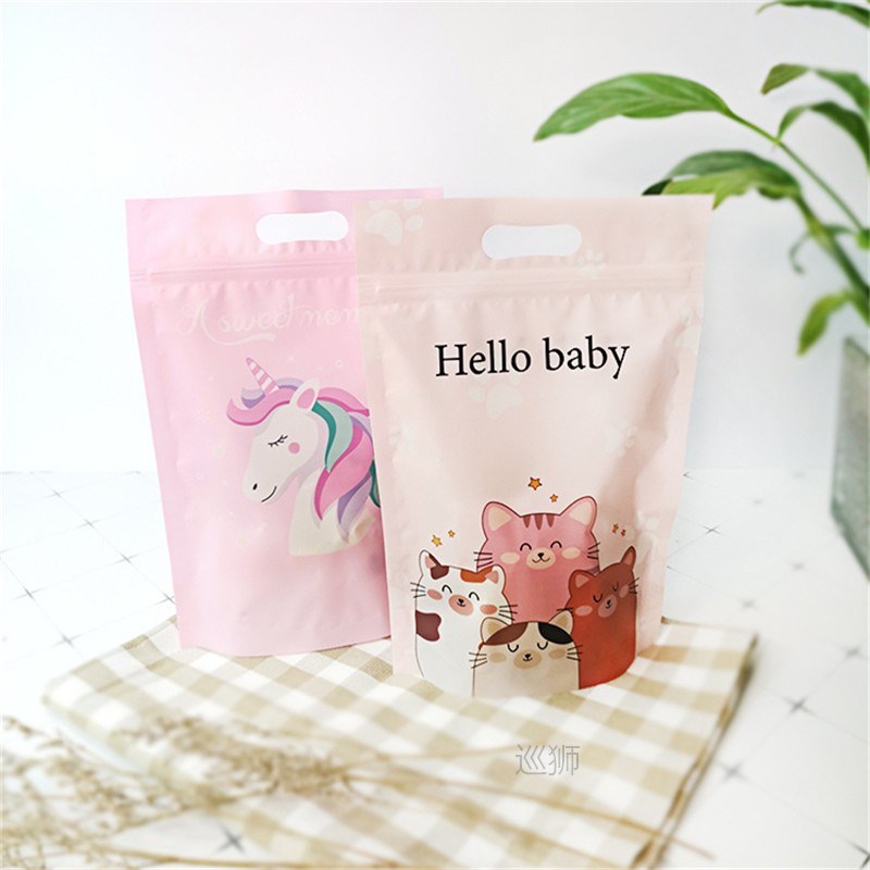 50Pcs Plastic Stand-Up Nougat Snow Flakes Zipper Ziplock Foo