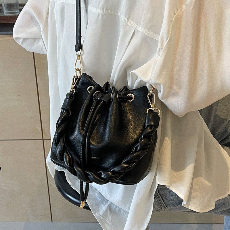 编织手提抽带小水桶包斜挎包2024新款潮时尚百搭休闲单肩小包包,箱包皮具/热销女包/男包,胸包,淘宝优惠券,粉丝福利购,淘宝优惠卷